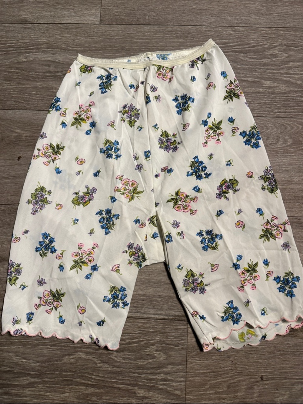 Vassarette Vintage White Floral Nylon Long Leg Panties with Blue & Pink Blossoms